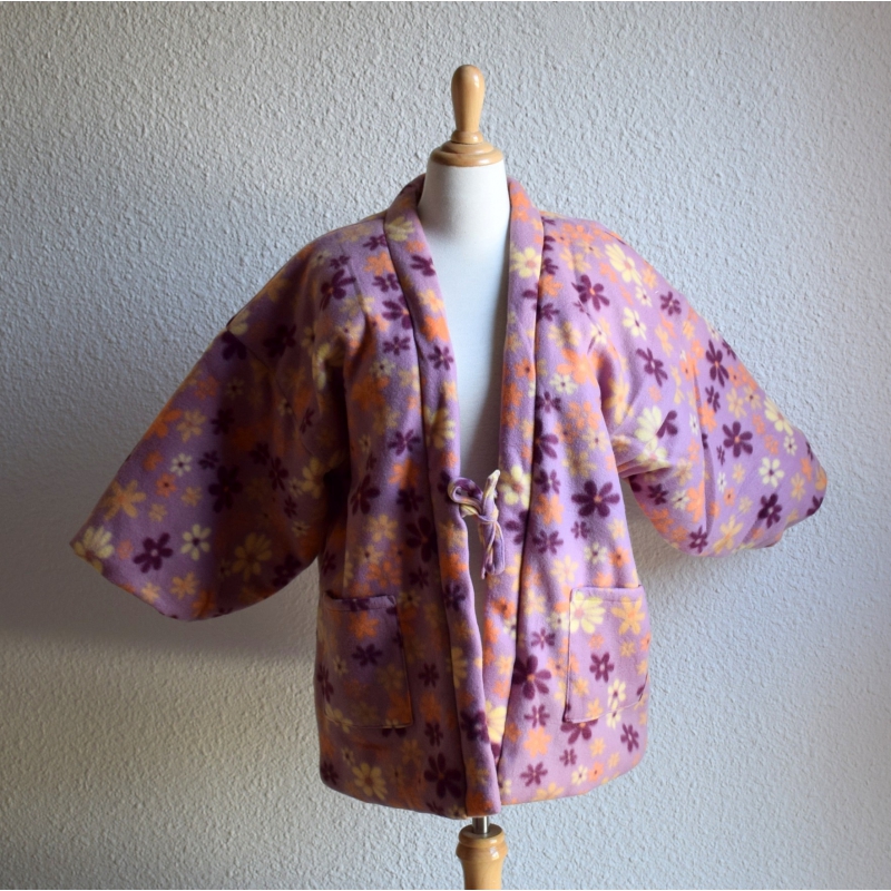 Japanese jacket Wataire Hanten, pink kimono with flower pattern.